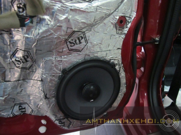 Vũ Car Workshop: Chuyên độ "âm thanh - hình ảnh - mâm - body" cho xe hơi. Vũ Car Workshop: Chuyên độ "âm thanh - hình ảnh - mâm - body" cho xe hơi.