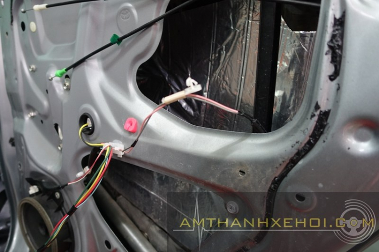 Vũ Car Workshop: Chuyên độ "âm thanh - hình ảnh - mâm - body" cho xe hơi. Vũ Car Workshop: Chuyên độ "âm thanh - hình ảnh - mâm - body" cho xe hơi.