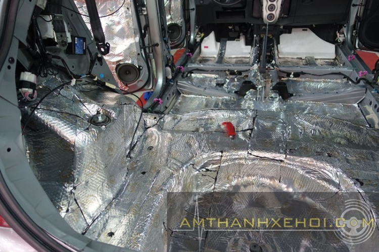 Vũ Car Workshop: Chuyên độ "âm thanh - hình ảnh - mâm - body" cho xe hơi. Vũ Car Workshop: Chuyên độ "âm thanh - hình ảnh - mâm - body" cho xe hơi.