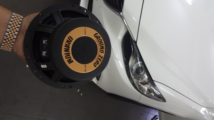 Vũ Car Workshop: Chuyên độ "âm thanh - hình ảnh - mâm - body" cho xe hơi. Vũ Car Workshop: Chuyên độ "âm thanh - hình ảnh - mâm - body" cho xe hơi.