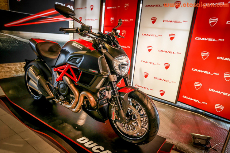 Ducati Diavel 2015 trình làng tại Việt Nam, giá 670 triệu