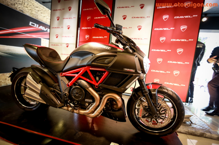 Ducati Diavel 2015 trình làng tại Việt Nam, giá 670 triệu