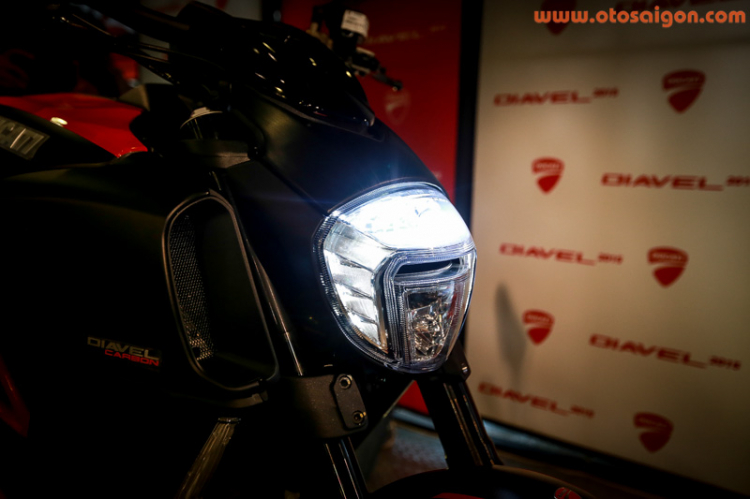 Ducati Diavel 2015 trình làng tại Việt Nam, giá 670 triệu