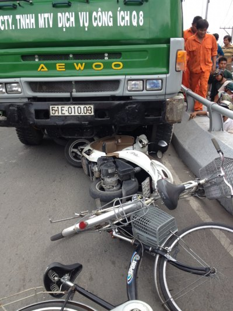 Tai nạn trên cầu Chánh Hưng Q.8