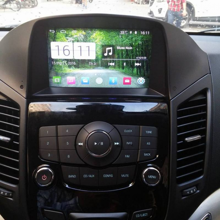 Cận cảnh phiên bản số sàn của Chevrolet Orlando tại Việt Nam Cận cảnh phiên bản số sàn của Chevrolet Orlando tại Việt Nam