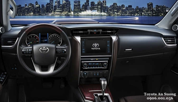 Toyota Fortuner 2018: Gương mặt 'đình đám' tại Việ