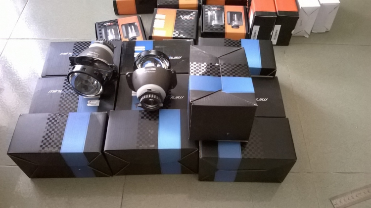 Bi xenon FX, moirmto , ballast denso nisan ìniniti , xenon Koito , philips , osram,Ge Bi xenon FX, moirmto , ballast denso nisan ìniniti , xenon Koito , philips , osram,Ge