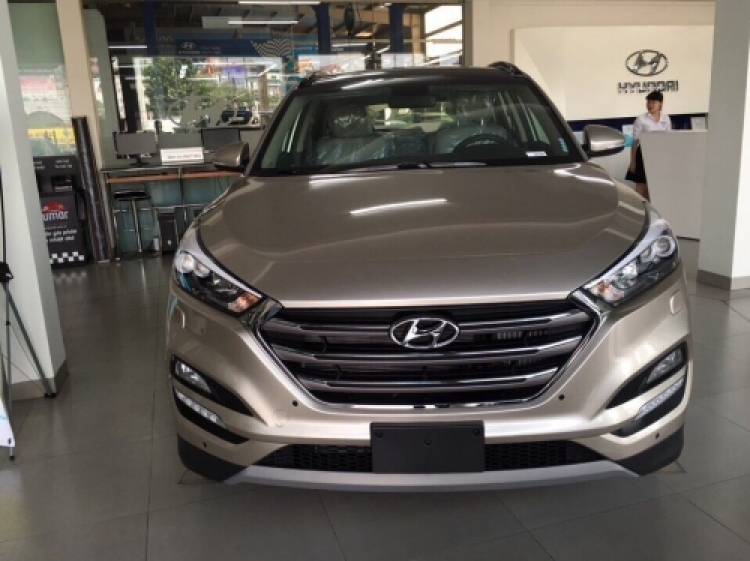 HYUNDAI GIÁ RẺ I10, ELANTRA, TUCSON, SANTAFE GIAO NGAY GIÁ 2018