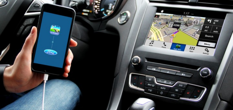 Người dùng iOS có thể sử dụng phần mềm Waze trên các xe FORD đã trang bị SYNC 3