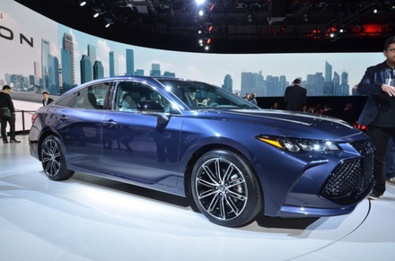 otosaigon-2019-Toyota-Avalon-1.jpg