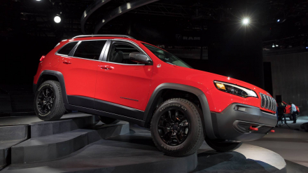 otosaigon_JeepCherokee1.jpg