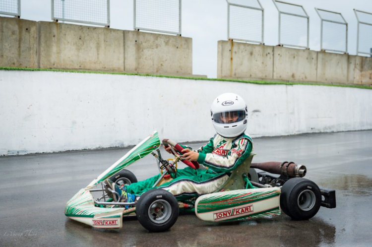 Chơi đua xe Go-Kart chuyên nghiệp ở trường đua Đại Nam, 500k/10 vòng và cần chuẩn bị gì? Chơi đua xe Go-Kart chuyên nghiệp ở trường đua Đại Nam, 500k/10 vòng và cần chuẩn bị gì?