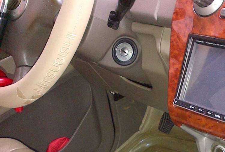 Đồ chơi xe Mitsubishi Đồ chơi xe Mitsubishi