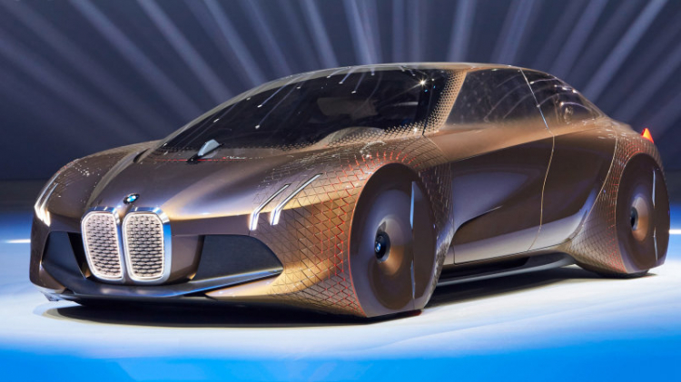 Xe điện BMW iNext với phạm vi hoạt động 435 dặm sẽ được bán vào năm 2021