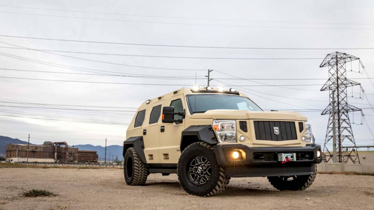 Rhino GX Executive - Chiếc SUV phong cách quân sự hầm hố đến từ Mỹ