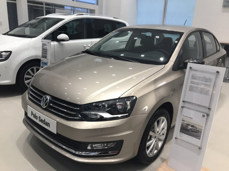 Đánh Giá Chi Tiết Xe Volkswagen Polo Sedan 2018 Màu Vàng Titanium Hiếm Tại Việt Nam