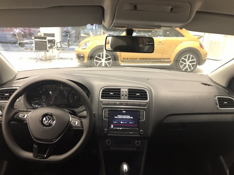 Đánh Giá Chi Tiết Xe Volkswagen Polo Sedan 2018 Màu Vàng Titanium Hiếm Tại Việt Nam Đánh Giá Chi Tiết Xe Volkswagen Polo Sedan 2018 Màu Vàng Titanium Hiếm Tại Việt Nam