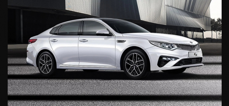 Kia Optima facelift 2019 lộ diện, thay đổi ở diện mạo và công nghệ