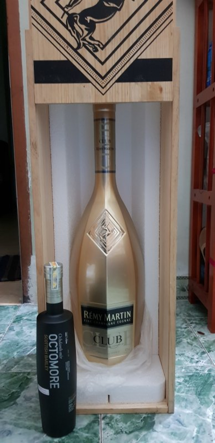 Quà độc tặng Tết - Remy Martin CLUB 6L