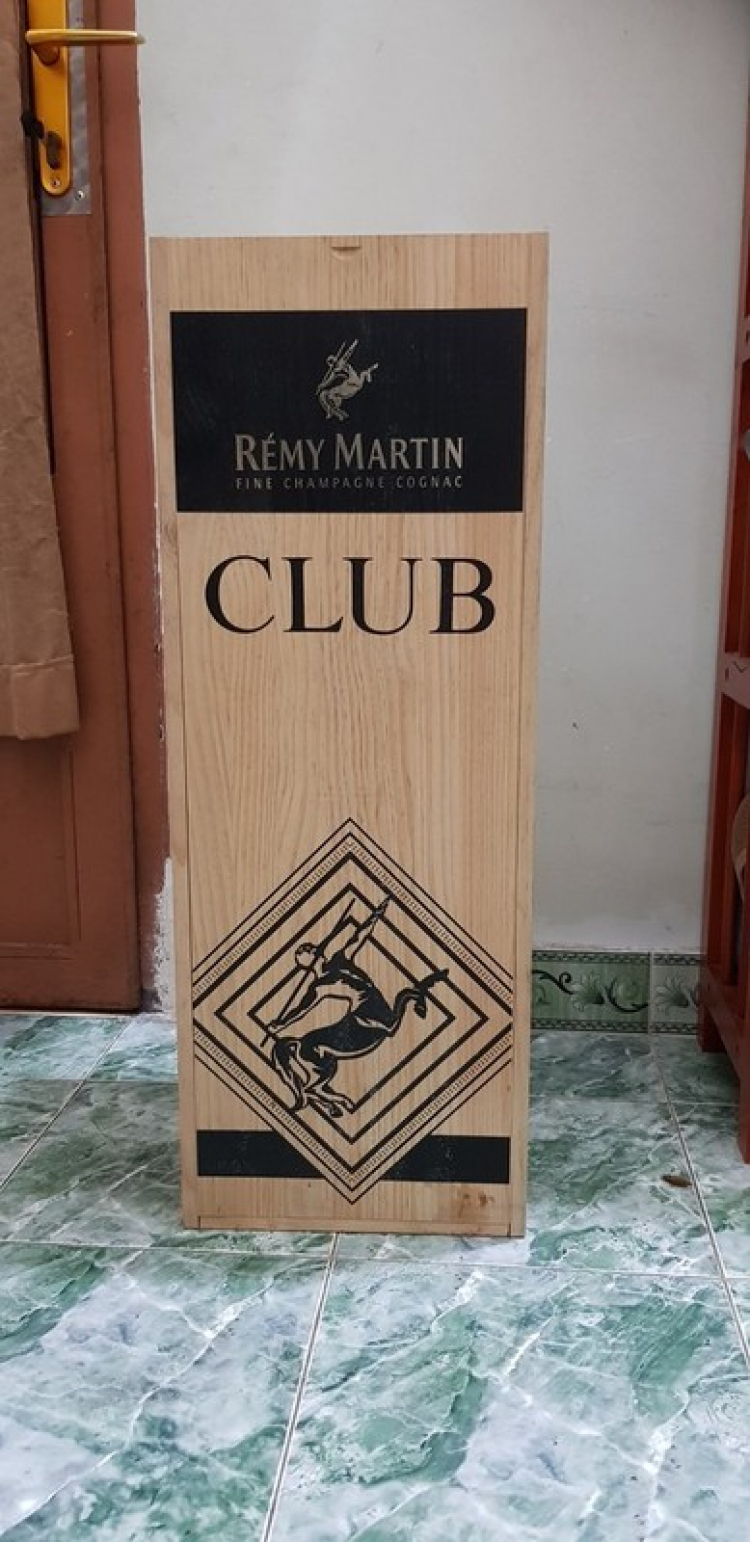 Quà độc tặng Tết - Remy Martin CLUB 6L