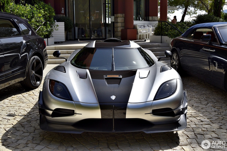 Ngắm siêu phẩm Koenigsegg One:1 tại khách sạn ở Monaco, Pháp