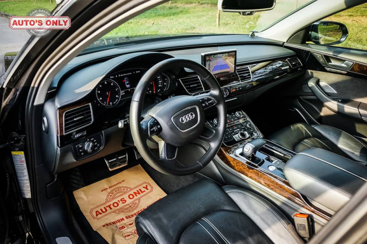 Với số tiền 2,4 tỷ đồng, các bác sẽ chọn Audi A8L 2012 hay đập hộp E250 2018?