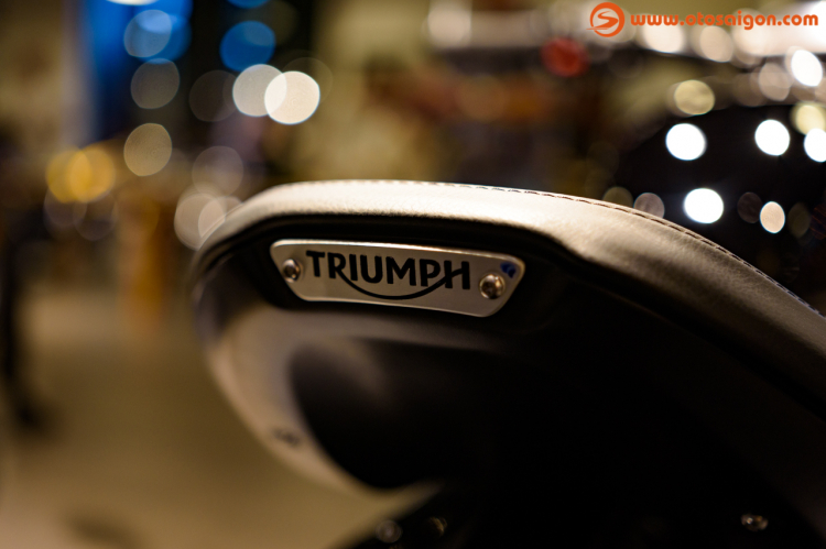 Triumph Bonneville Bobber Black 2018 giá từ 595 triệu đồng tại Việt Nam Triumph Bonneville Bobber Black 2018 giá từ 595 triệu đồng tại Việt Nam
