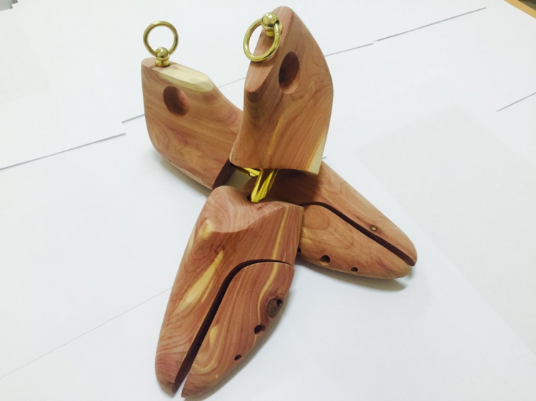 Shoe trees for boots: Cây giầy dành cho giầy cao cổ