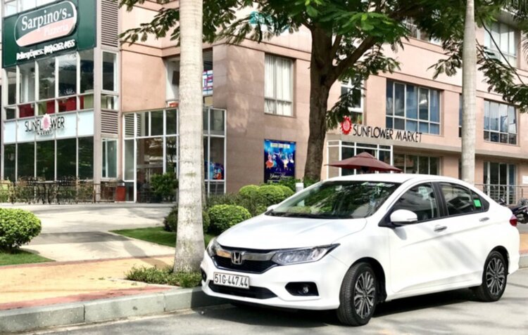 Thuê xe 4 chỗ tự lái 12-15 ngày