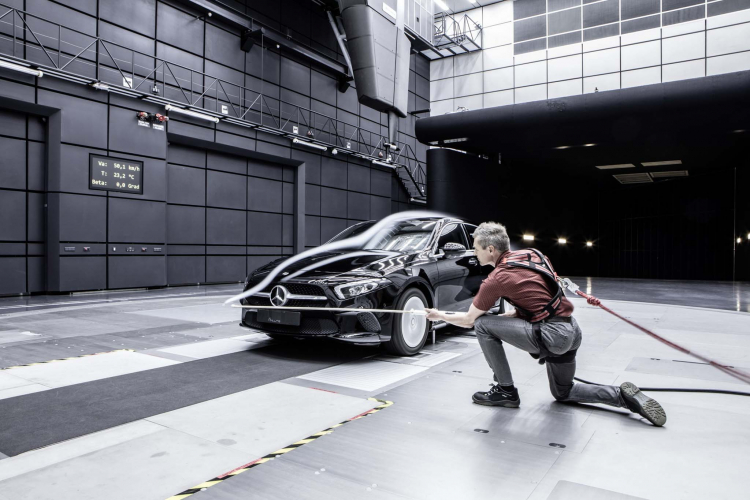 Mercedes-Benz A-Class 2019 chính thức ra mắt, kiểu cách hơn và thông minh hơn