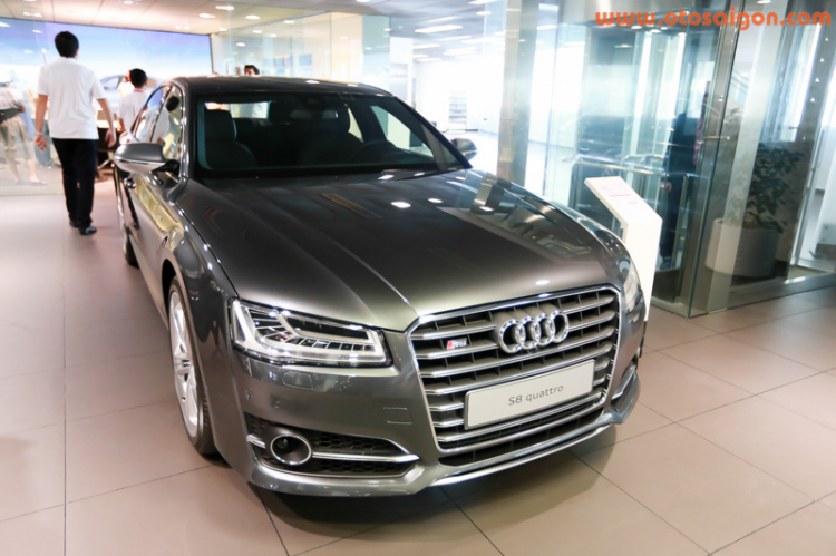 Trải nghiệm siêu xe R8 cùng Audi Việt Nam tại Dubai, UAE