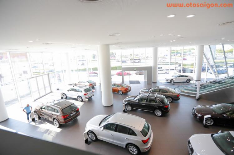 Trải nghiệm siêu xe R8 cùng Audi Việt Nam tại Dubai, UAE Trải nghiệm siêu xe R8 cùng Audi Việt Nam tại Dubai, UAE