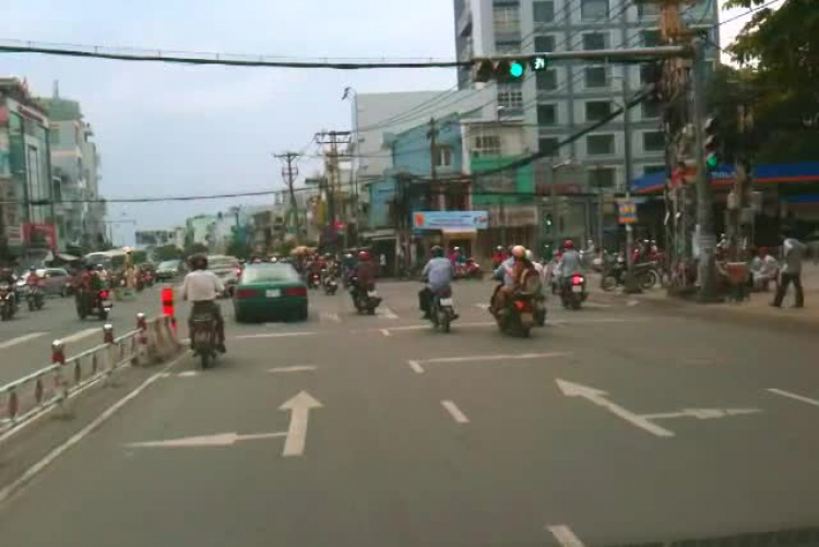 Có được quẹo trái ở ngã tư Nguyễn Văn Cừ - Trần Hưng đạo? Có được quẹo trái ở ngã tư Nguyễn Văn Cừ - Trần Hưng đạo?