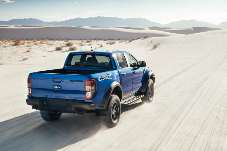 Ford Ranger Raptor ra mắt, động cơ diesel I4 2.0L tăng áp kép, 210 mã lực, 500 Nm, hộp số 10 cấp