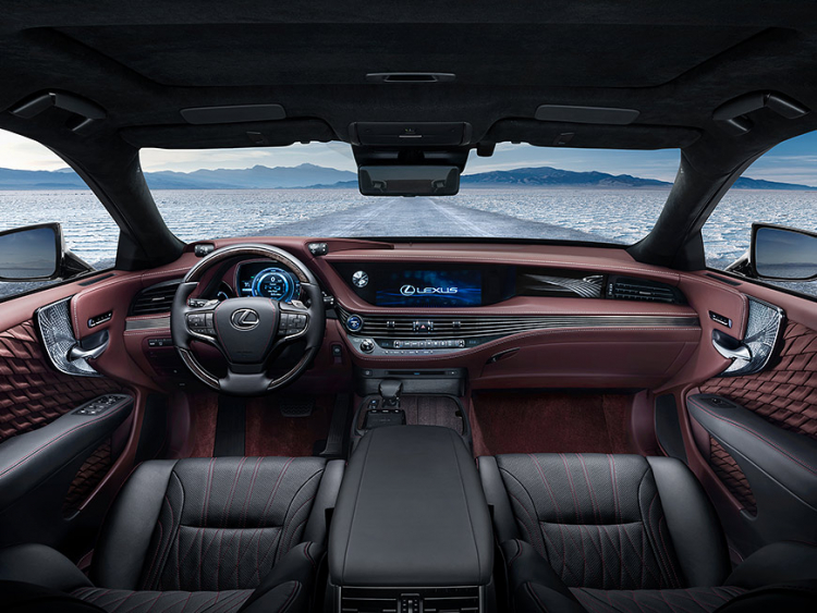 Thêm Lexus LC500h về Việt Nam đón Tết Thêm Lexus LC500h về Việt Nam đón Tết