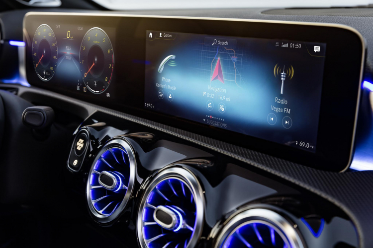 Sau A-Class, Mercedes-Benz trang bị hệ thống thông tin giải trí MBUX cho toàn bộ xe