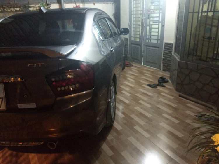 Cổng này vào được xe nào Cổng này vào được xe nào