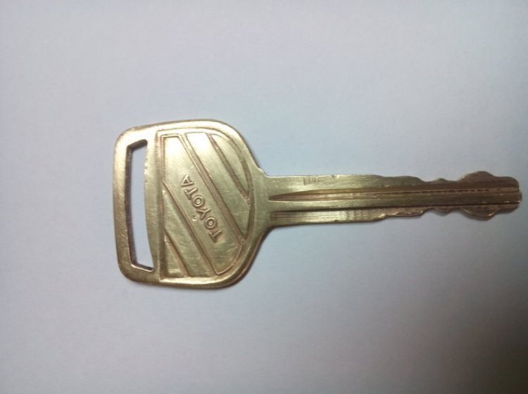 Toyota Corona 1992 - 1996 mắt híp đít bồng (Na béo ) Toyota Corona 1992 - 1996 mắt híp đít bồng (Na béo )