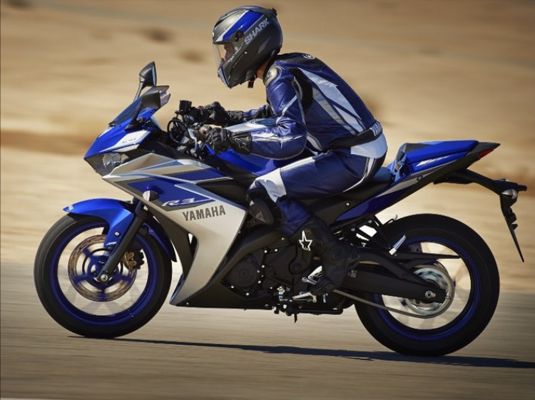 Chi tiết mô tô Yamaha YZF-R3 2015