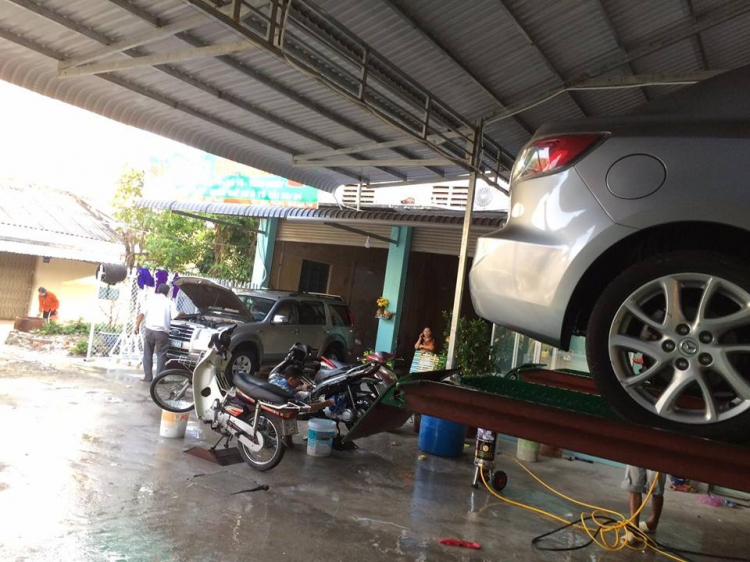 Chổ gởi xe ô tô tại bến tàu Rạch Giá. Chổ gởi xe ô tô tại bến tàu Rạch Giá.