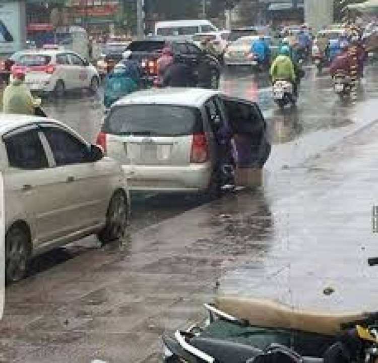 Một số hình ảnh xấu xí trên cao tốc Trung Lương Một số hình ảnh xấu xí trên cao tốc Trung Lương