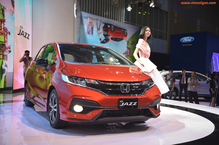 Honda Jazz RS và Honda City TOP: Các bác chọn xe nào?