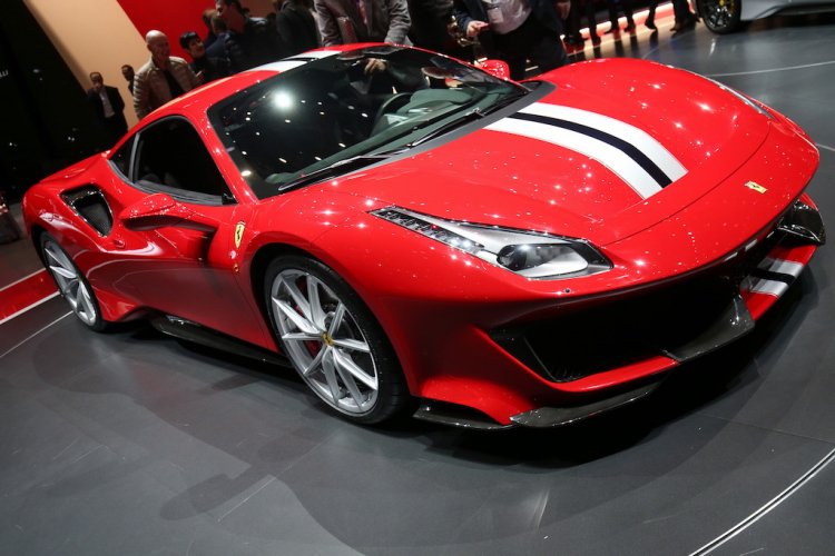 [GMS 2018] Ferrari 488 Pista ra mắt: Siêu xe kế nhiệm hoàn hảo cho 458 Speciale