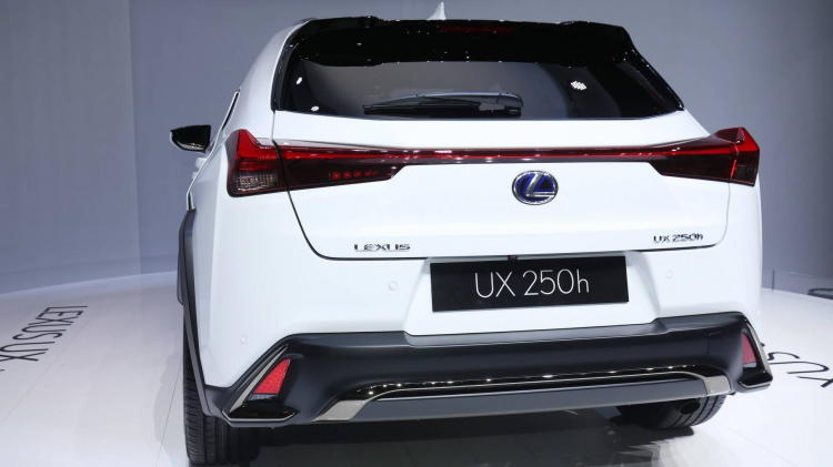 [GMS 2018] Cận cảnh Lexus UX hoàn toàn mới tại Geneva