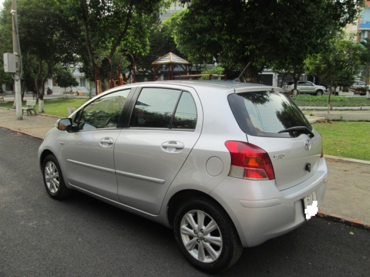 Bán Toyota Yaris 1.5 AT, xe nhập, Sx 2011, biển số Tp