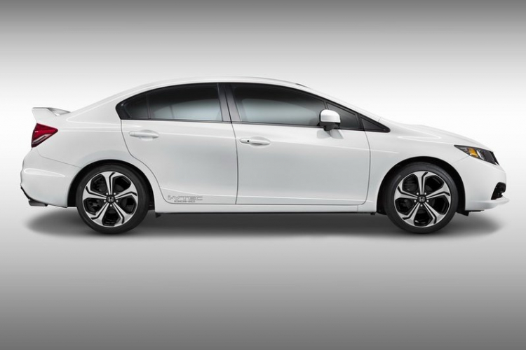 Honda Civic sedan có thêm phiên bản 205 mã lực