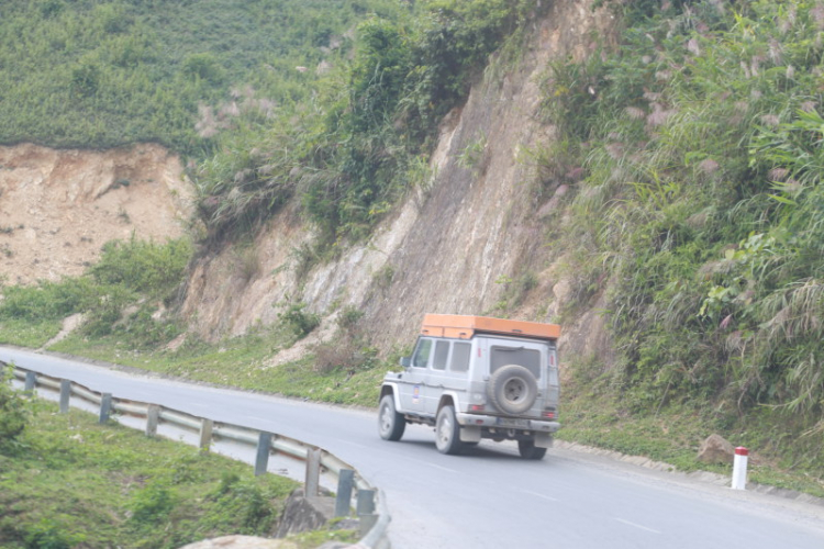 Trực tiếp: Đón đoàn Merecedes-Benz Offroad từ Đức đến Việt Nam