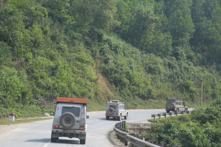 Trực tiếp: Đón đoàn Merecedes-Benz Offroad từ Đức đến Việt Nam