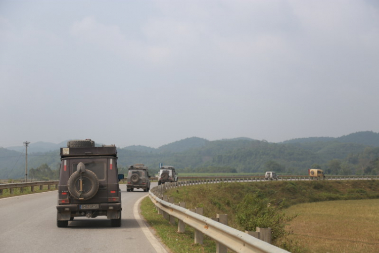 Trực tiếp: Đón đoàn Merecedes-Benz Offroad từ Đức đến Việt Nam Trực tiếp: Đón đoàn Merecedes-Benz Offroad từ Đức đến Việt Nam