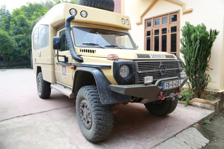 Trực tiếp: Đón đoàn Merecedes-Benz Offroad từ Đức đến Việt Nam Trực tiếp: Đón đoàn Merecedes-Benz Offroad từ Đức đến Việt Nam